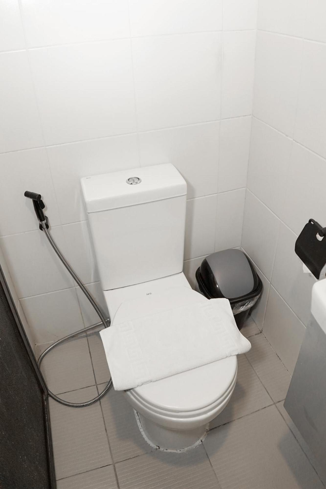 Mystay Hotel Bgc West Makati City Esterno foto