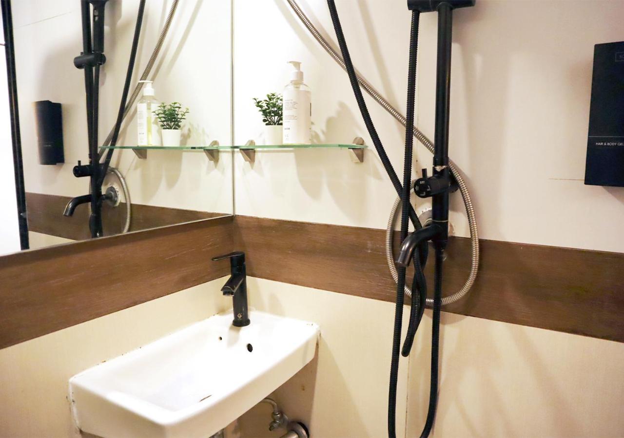Mystay Hotel Bgc West Makati City Esterno foto