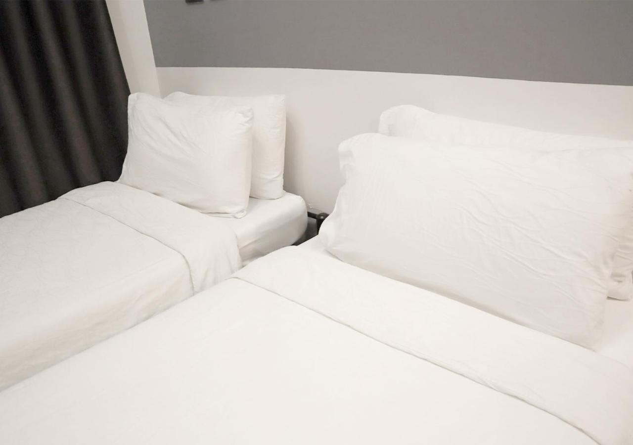 Mystay Hotel Bgc West Makati City Esterno foto